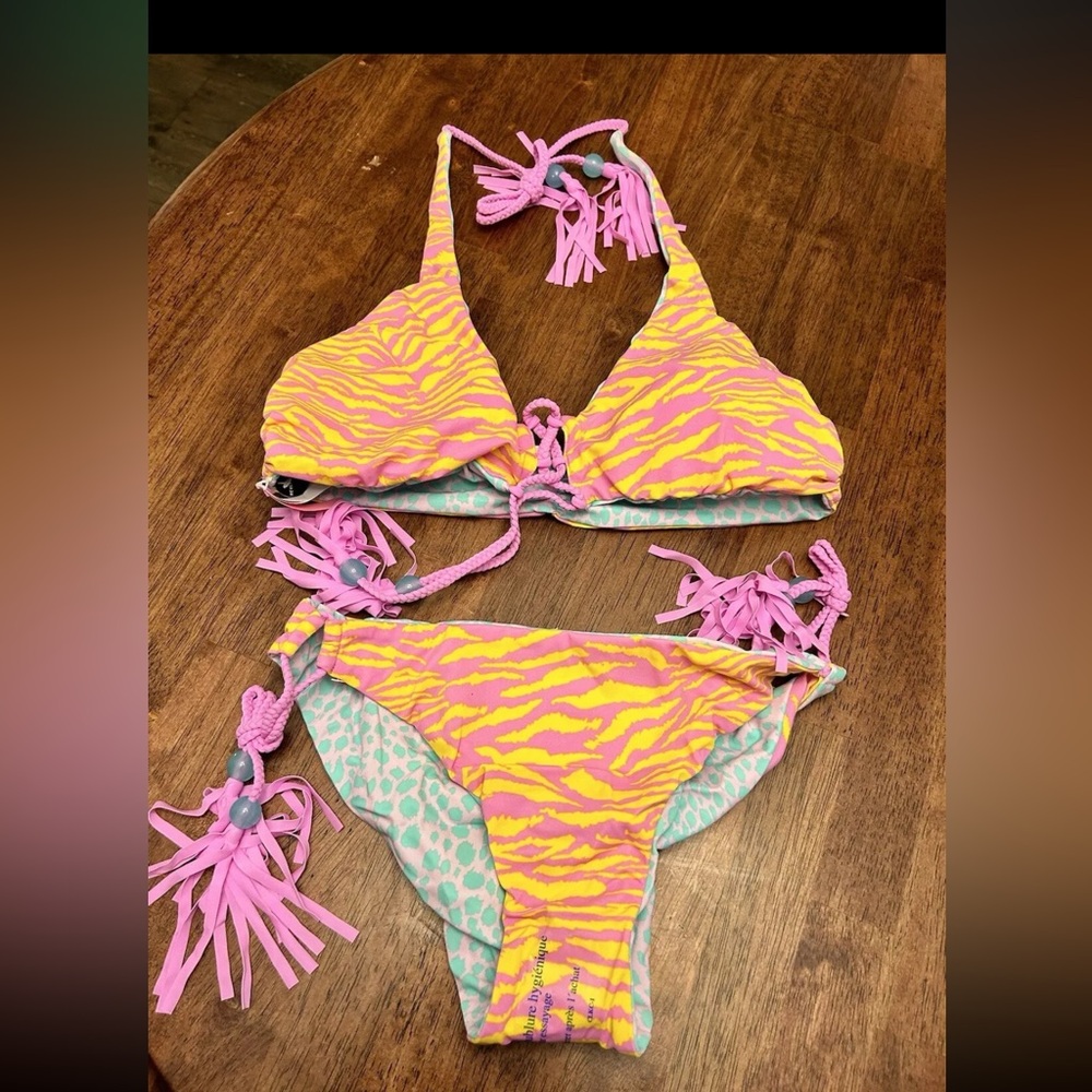 Victoria’s Secret Animal Print Reversible Bikini Top L & Cheeky Bottoms L NEW